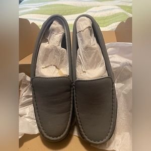 ***NEW***  👀 Men’s My Slippers Size 10